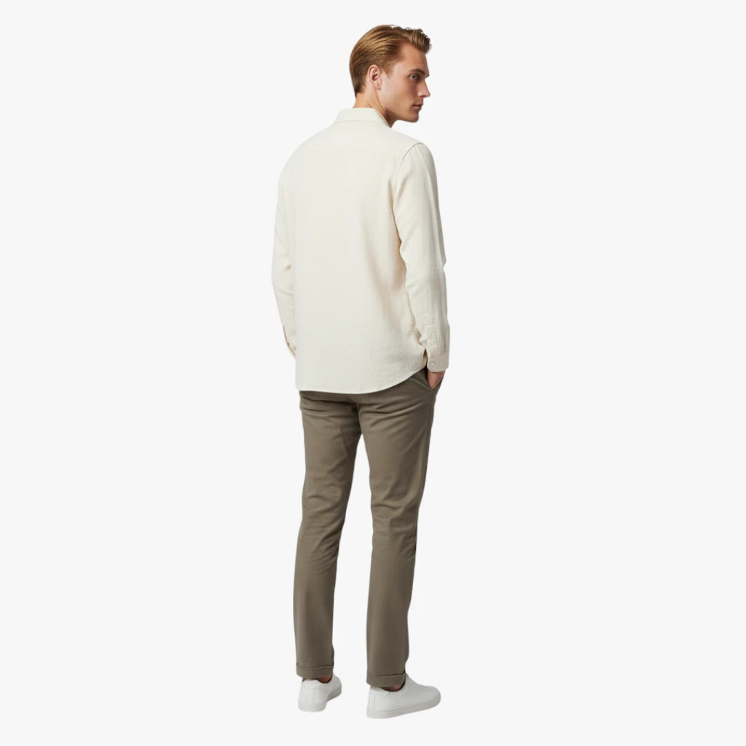 Miles & Luna Old Money Linen Shirt with Relaxed Fit and Effortless Summer Elegance for Men